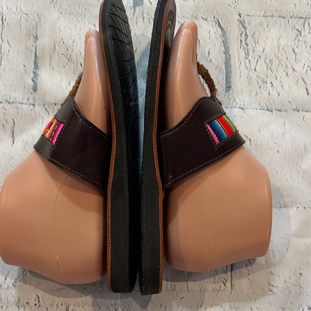 Colorful Striped Women's Sandals - Picture 5 of 9